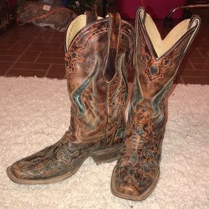 Corral boots